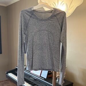 lululemon athletica Heather Gray Long-Sleeve Swiftly Tech Top